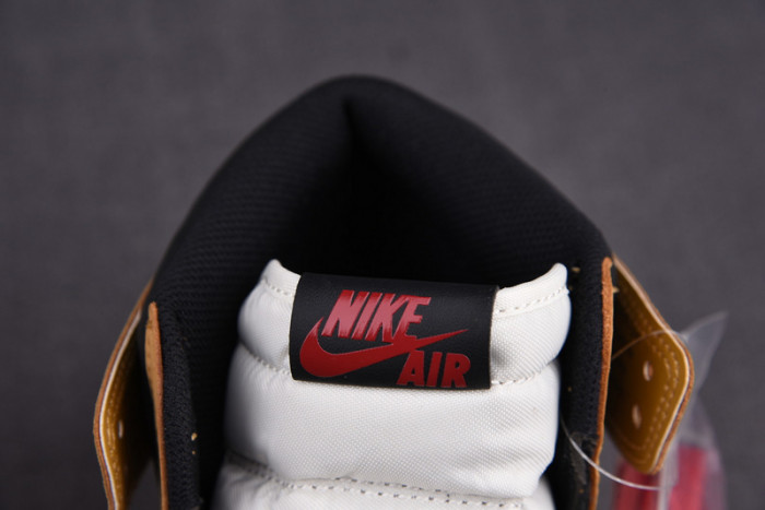 AIR JORDAN 1 RETRO HIGH OG ROY 555088-700